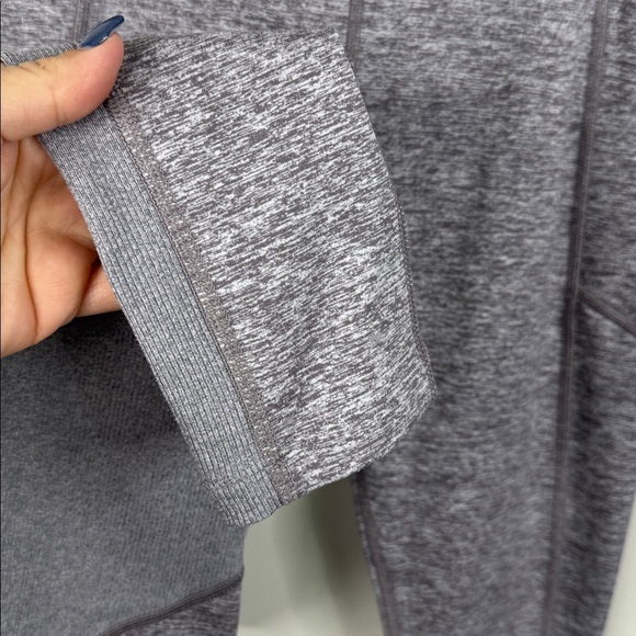 Athleta Exhale Stash Pocket Heel Tight in SoftLuxe in Comet Gray Women's Small - Picture 4 of 8